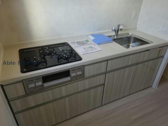 サンパーク柏原の物件内観写真