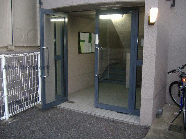 サンパーク柏原の物件外観写真