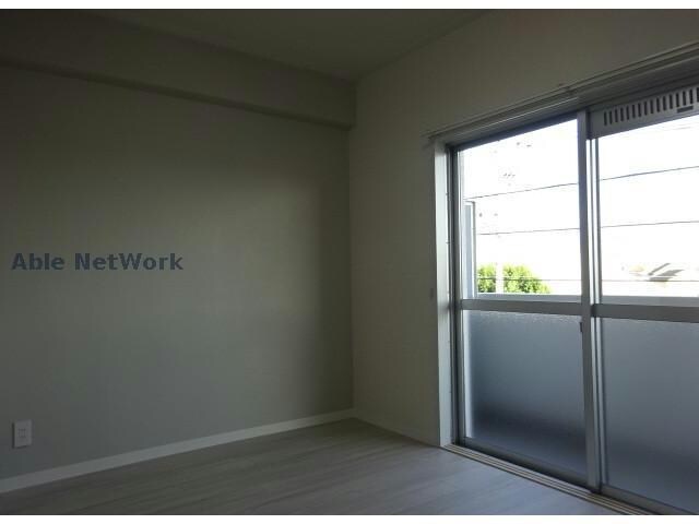 サンパーク柏原の物件内観写真