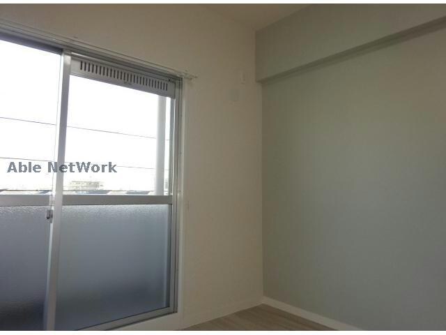 サンパーク柏原の物件内観写真