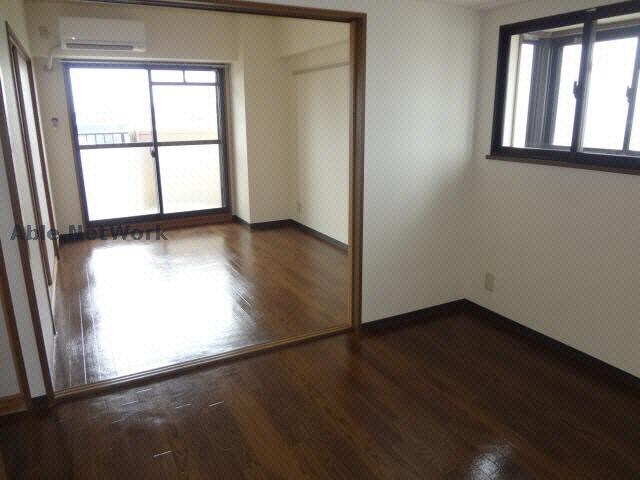 エレガントパレス守山の物件内観写真