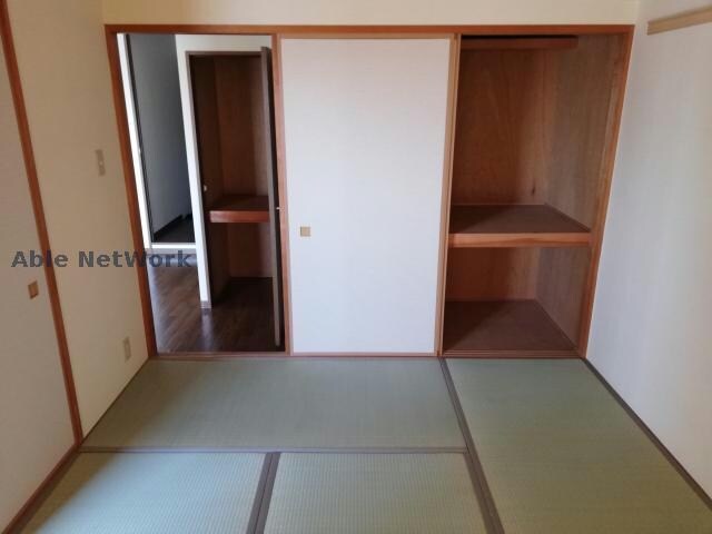 エレガントパレス守山の物件内観写真