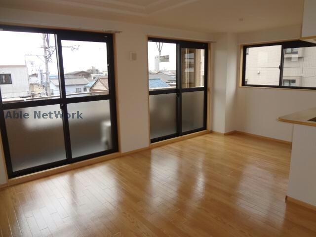 ガーデン鏡池の物件内観写真