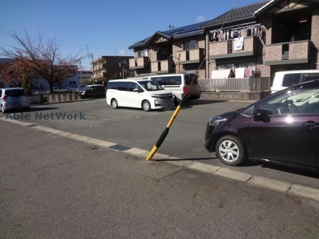 パークハイム朝宮の物件外観写真