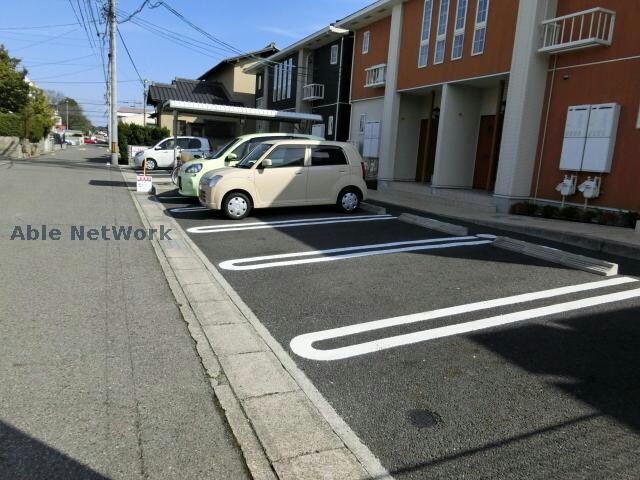 アニメート朝宮の物件外観写真