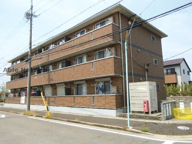 グラス　ウィンの物件外観写真