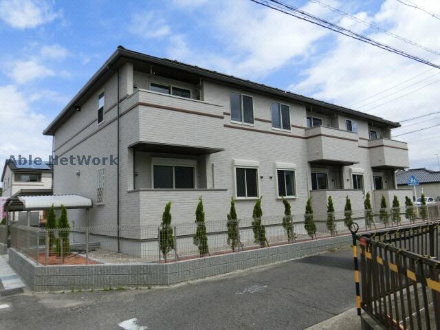 カーサ・スクーデリアⅡの物件外観写真