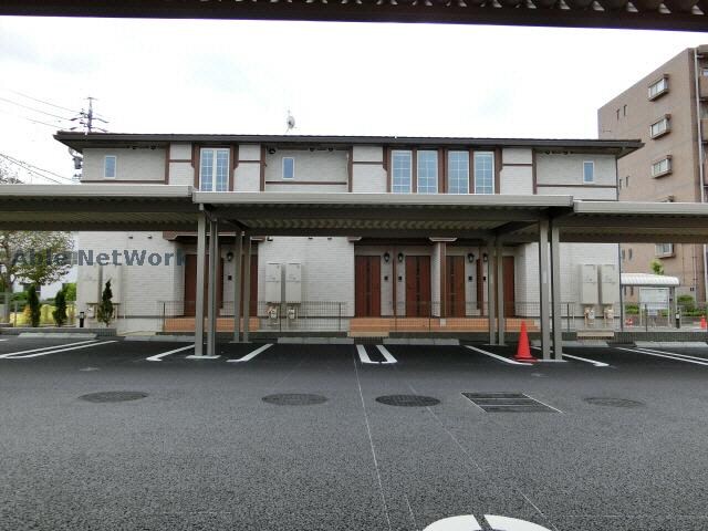 カーサ・スクーデリアⅡの物件外観写真