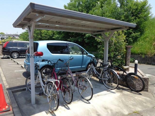 コサティの物件外観写真