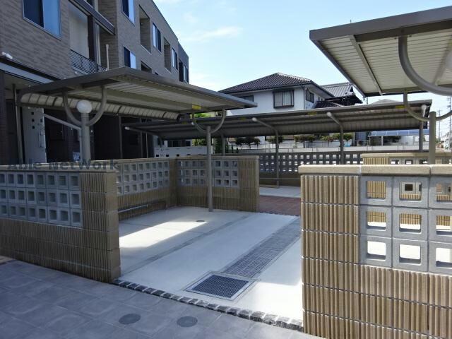 ブルージュⅡの物件外観写真