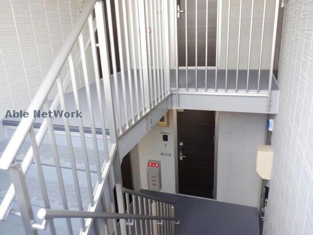 二子山パークヴィラの物件外観写真