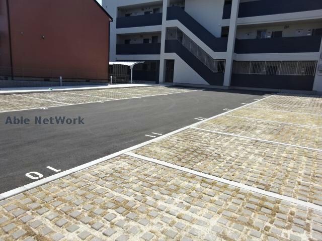 ウエストウイング6の物件外観写真