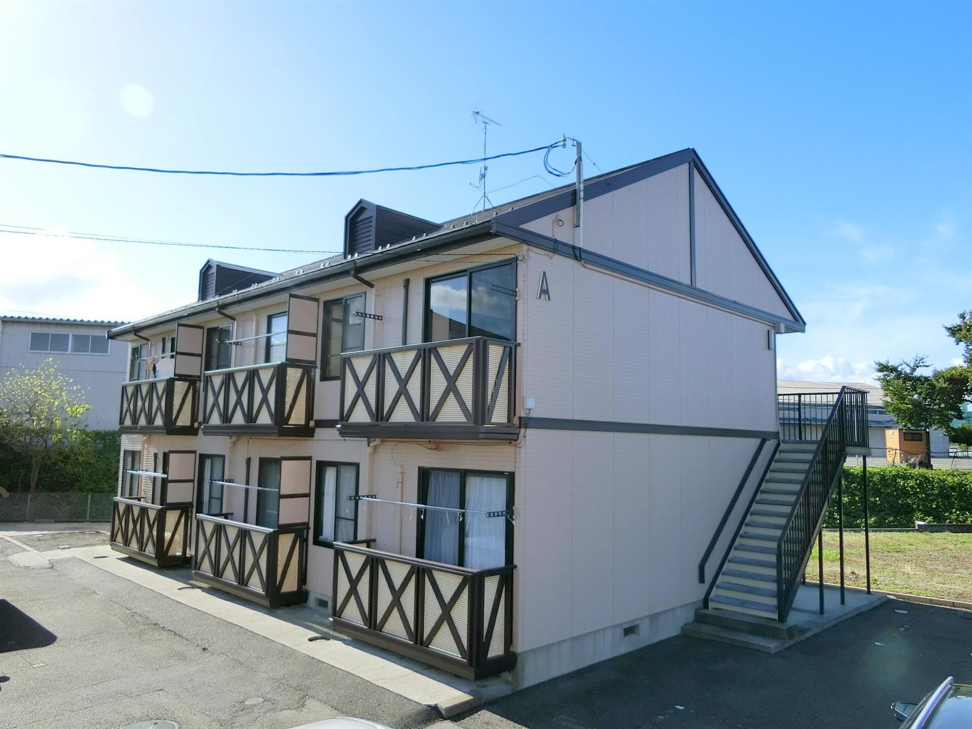 メープルえんどうAの物件外観写真