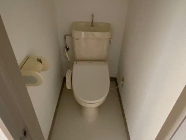 郡山駅 バス15分  鶴見坦交差点下車：停歩1分 1階の物件内観写真