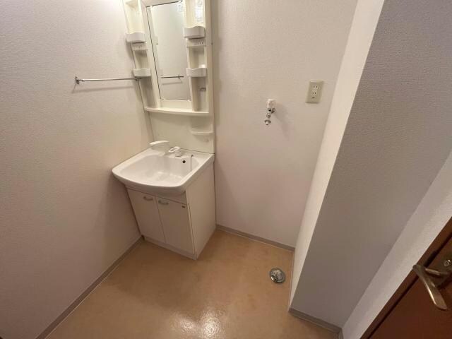 郡山駅 バス21分  大島下車：停歩4分 4階の物件内観写真