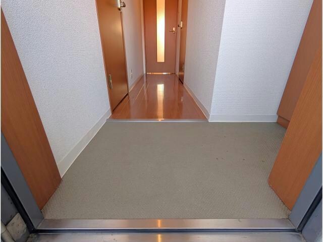 郡山駅 バス21分  大島下車：停歩4分 2階の物件内観写真