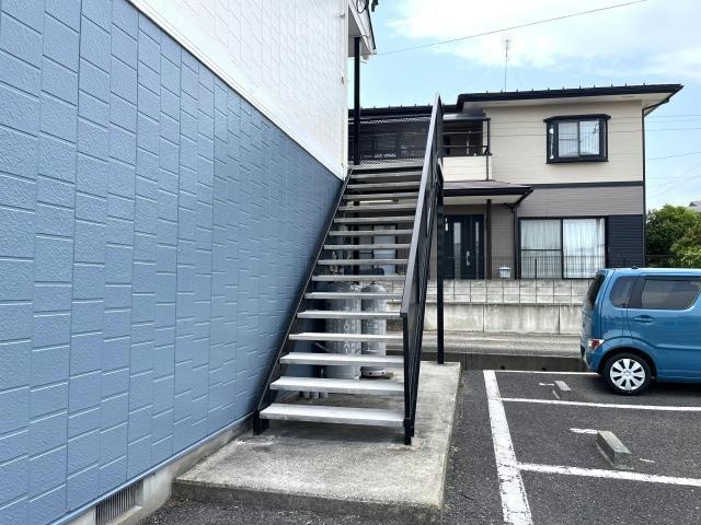 郡山駅 バス14分  菜根1丁目下車：停歩9分 1階の物件外観写真