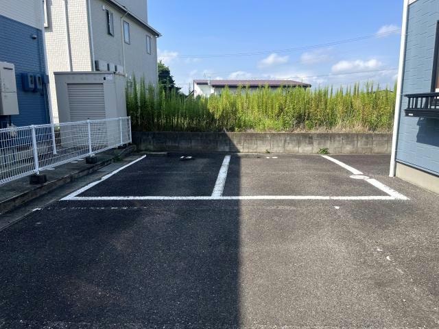 郡山駅 バス14分  菜根1丁目下車：停歩9分 1階の物件外観写真