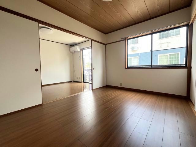 郡山駅 バス14分  菜根1丁目下車：停歩9分 1階の物件内観写真