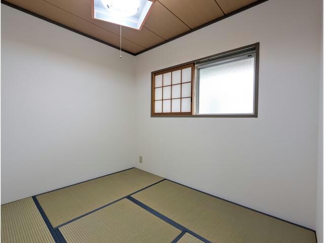 郡山駅 バス15分  桜小学校下車：停歩3分 2階の物件内観写真