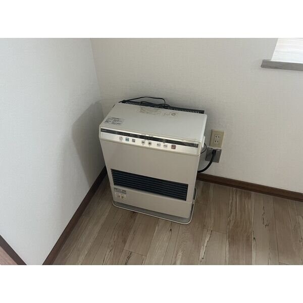 モンテメール栄町の物件内観写真