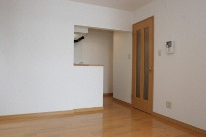 グローリアスＭの物件内観写真