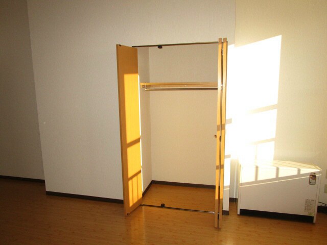 フラッグシティの物件内観写真