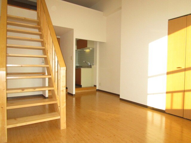 フラッグシティの物件内観写真