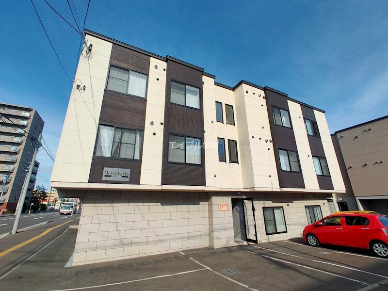 メゾンパークスＮ41の物件外観写真