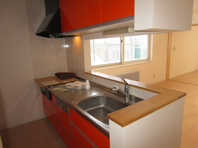 Luna Courtの物件内観写真