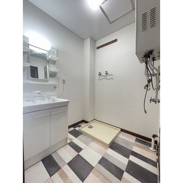 元町駅 徒歩13分 3階の物件内観写真