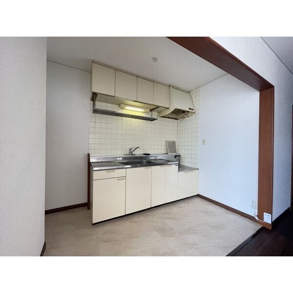 元町駅 徒歩13分 3階の物件内観写真