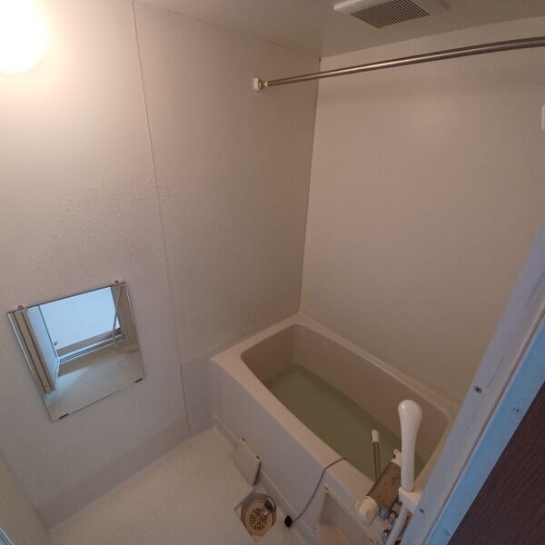 元町駅 徒歩17分 1階の物件内観写真