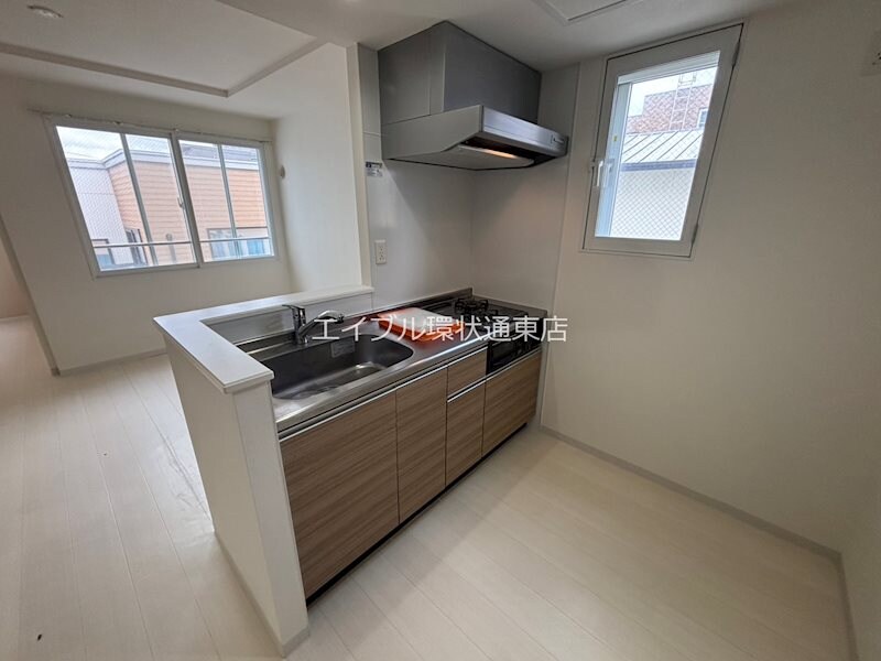 元町駅 徒歩4分 3階の物件内観写真