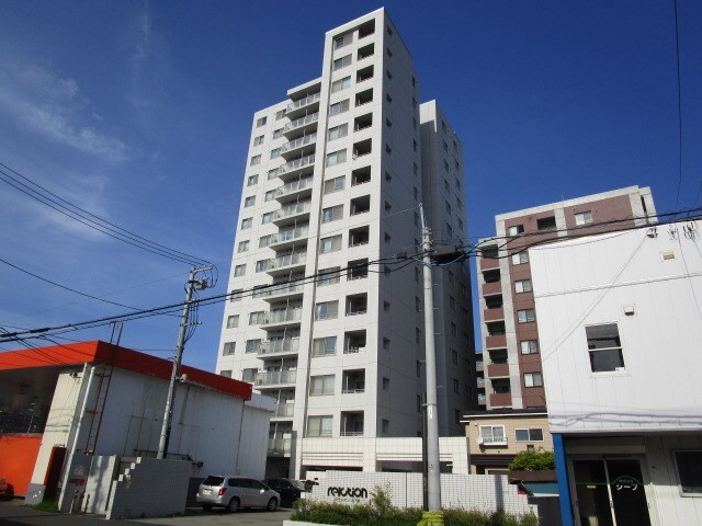 ルラシオン北7条の物件外観写真