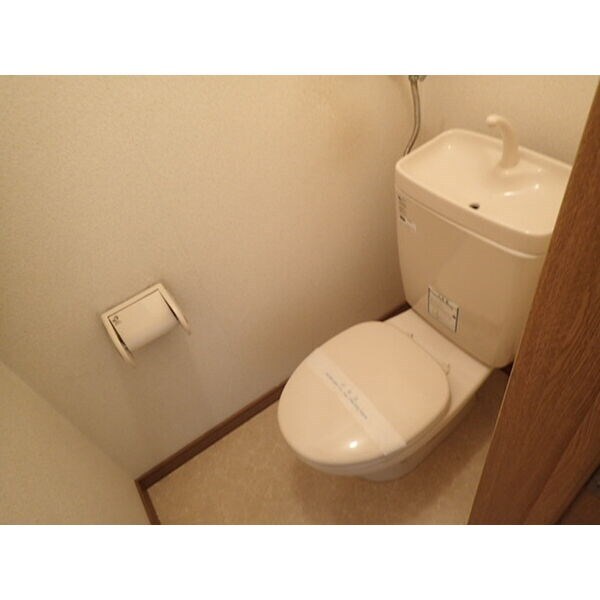 新道東駅 徒歩8分 2階の物件内観写真