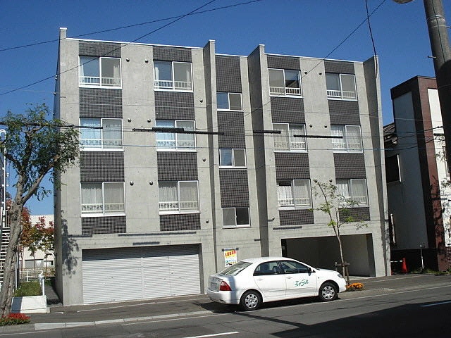 東区役所前駅 徒歩8分 1階の物件外観写真