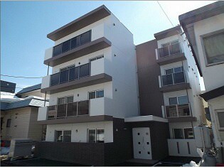 元町駅 徒歩8分 3階の物件外観写真