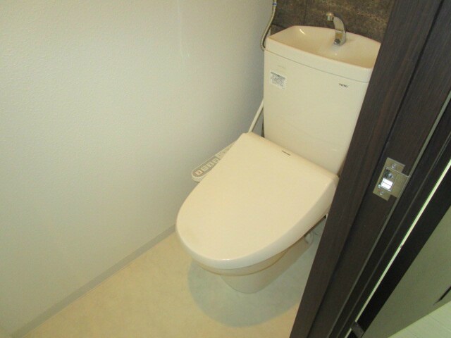 元町駅 徒歩8分 3階の物件内観写真