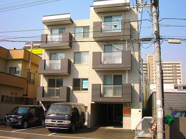 トライフォース12の物件外観写真