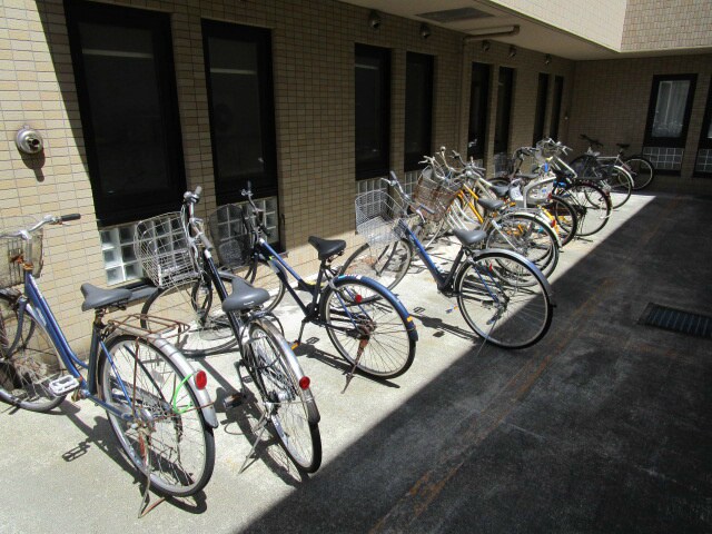 東区役所前駅 徒歩5分 2階の物件内観写真