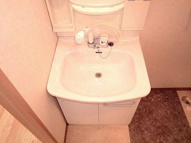 東区役所前駅 徒歩3分 5階の物件内観写真