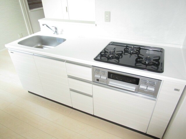 メニーズコート開成の物件内観写真