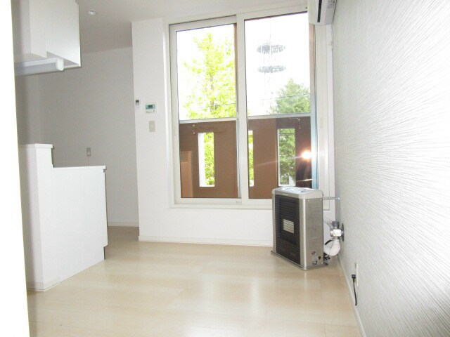 メニーズコート開成の物件内観写真