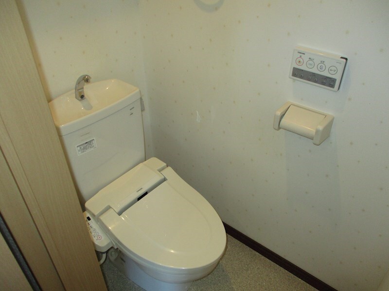 ビラ・レジリア美香保の物件内観写真