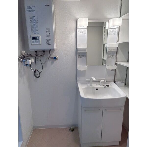 ニューセリーヌの物件内観写真