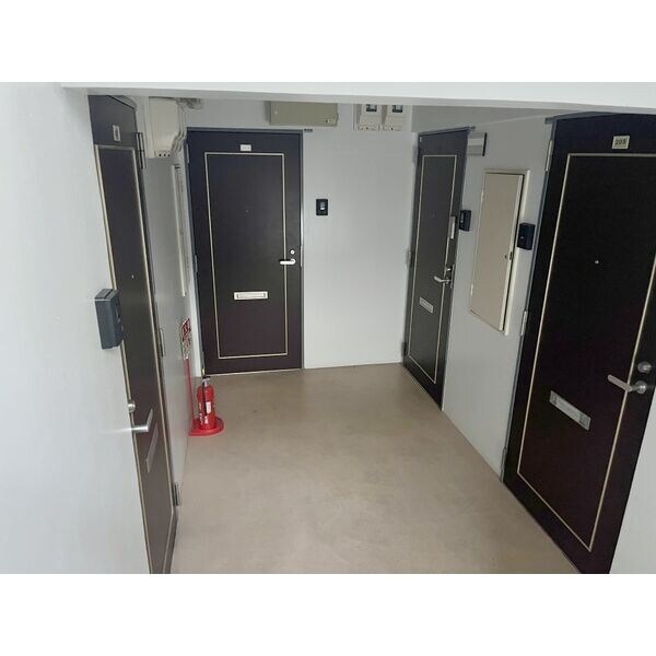 ニューセリーヌの物件内観写真