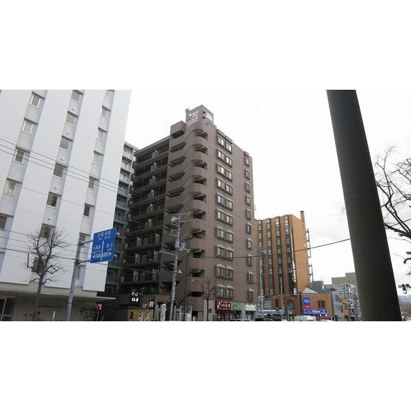 ライオンズマンション北大前の物件外観写真