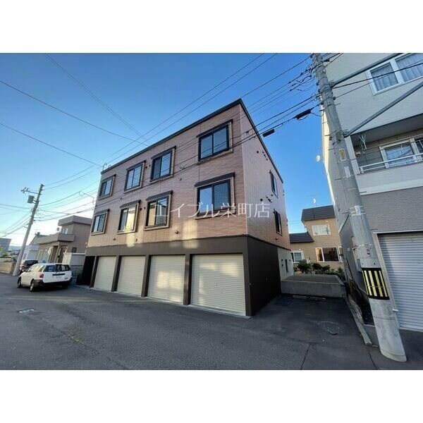 エクセレント30の物件外観写真