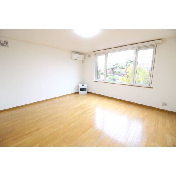 グランコリーヌIVの物件内観写真